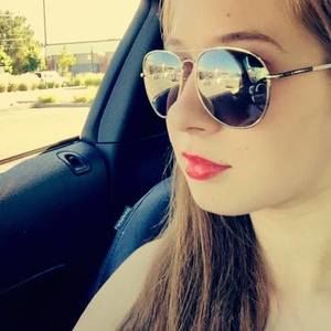 Meet your Posher, Kaitlyn